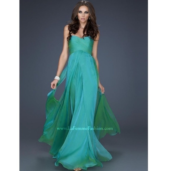 La Femme Dresses & Skirts - La Femme Chiffon Ombre Evening Dress Size 0